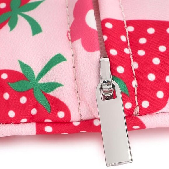Stylish Adjustable Strap Crossbody Bag with Strawberry Print & Zipper Closure - Picture 6 of 9